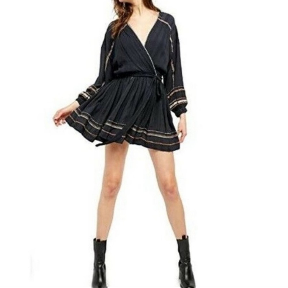 Free People Bohemian Mini Dress, belt is missing and bought it without the belt